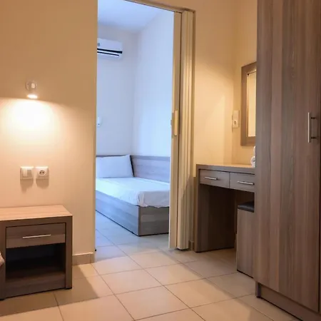 شقة Priona Paralía Skotínis