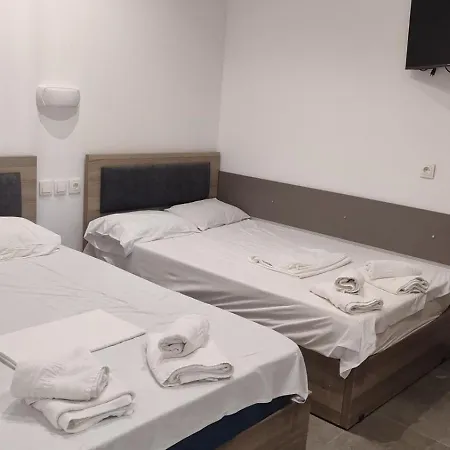 Priona Apartamento Paralía Skotínis